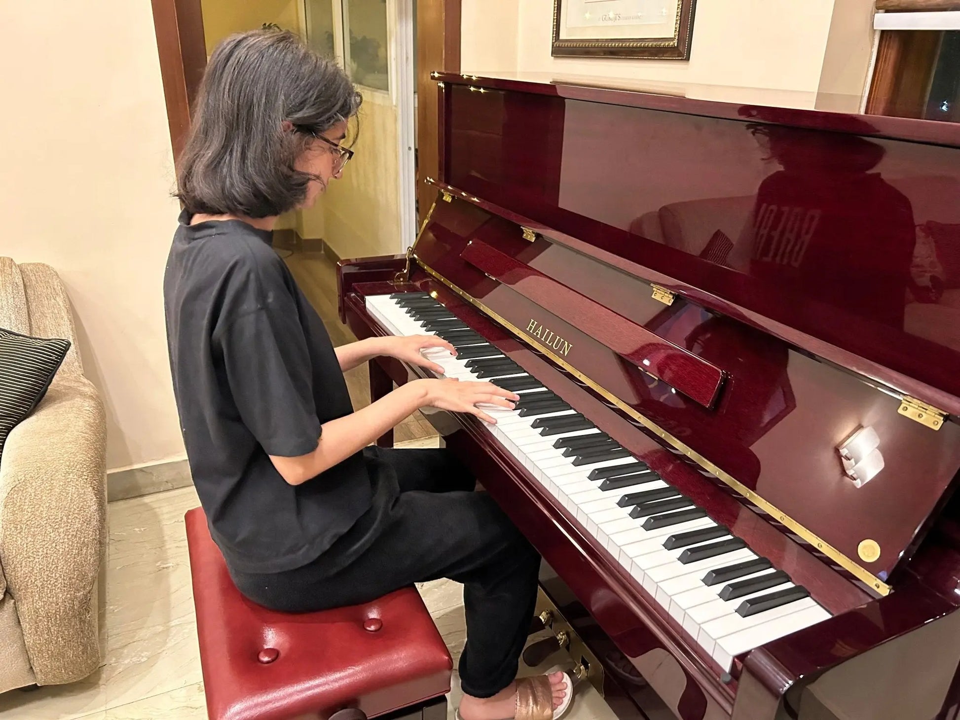 Hailun Upright Piano HL - 121A